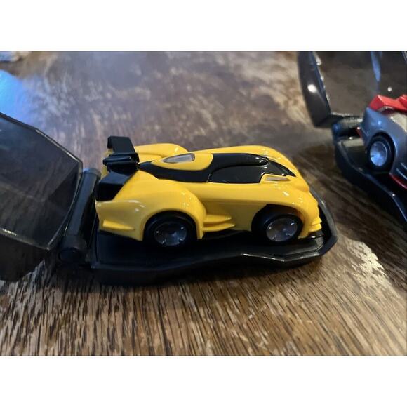 Anki Drive & Overdrive - Kourai + Boson yellow & silver car Lot of 2 ANKIDRIVE - Picture 3 of 10